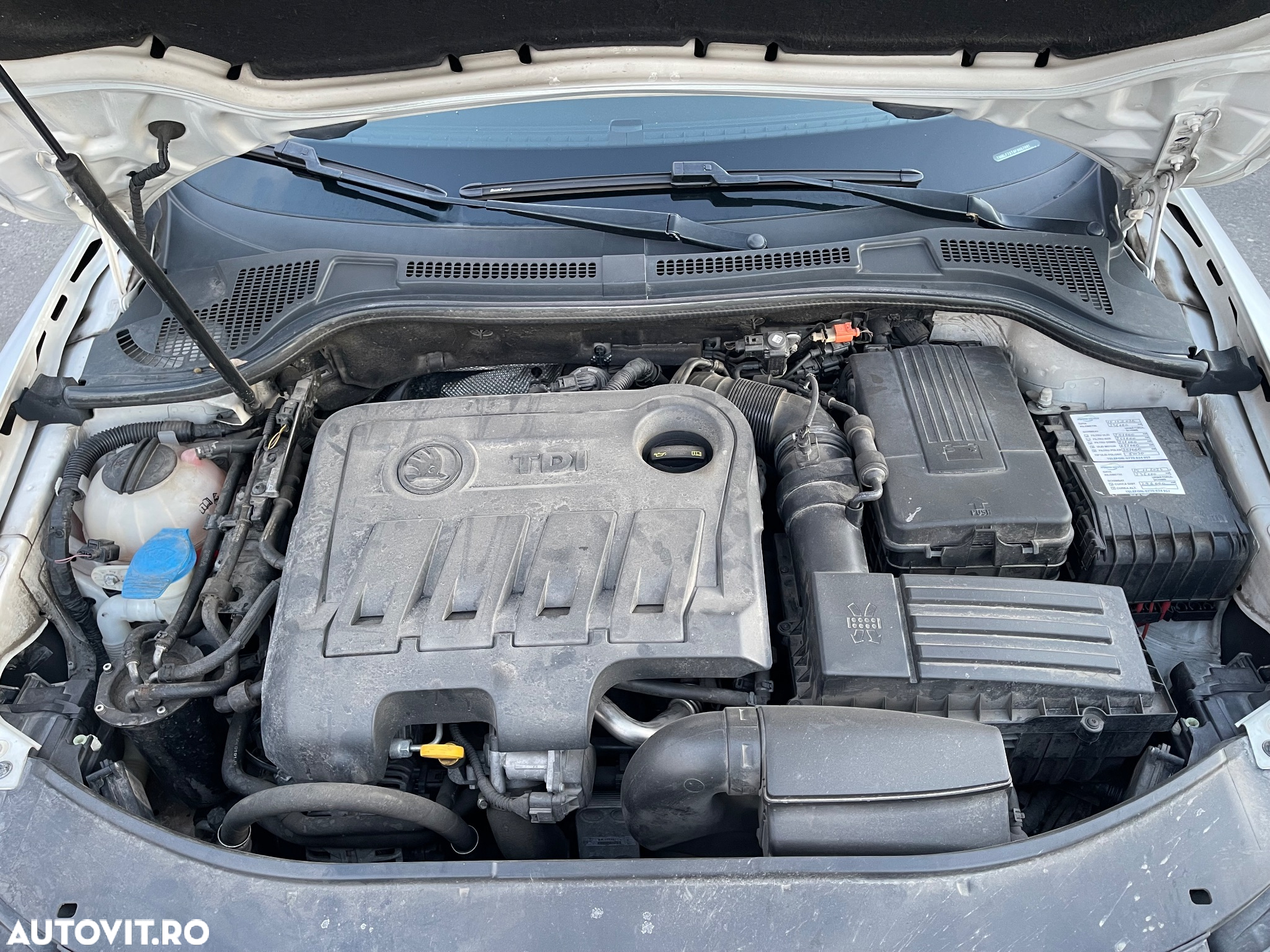 Skoda Superb Combi 2.0 TDI 4X4 Elegance - 17