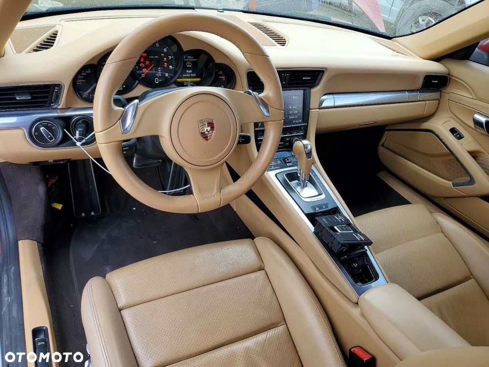 Porsche 911 Carrera PDK - 8