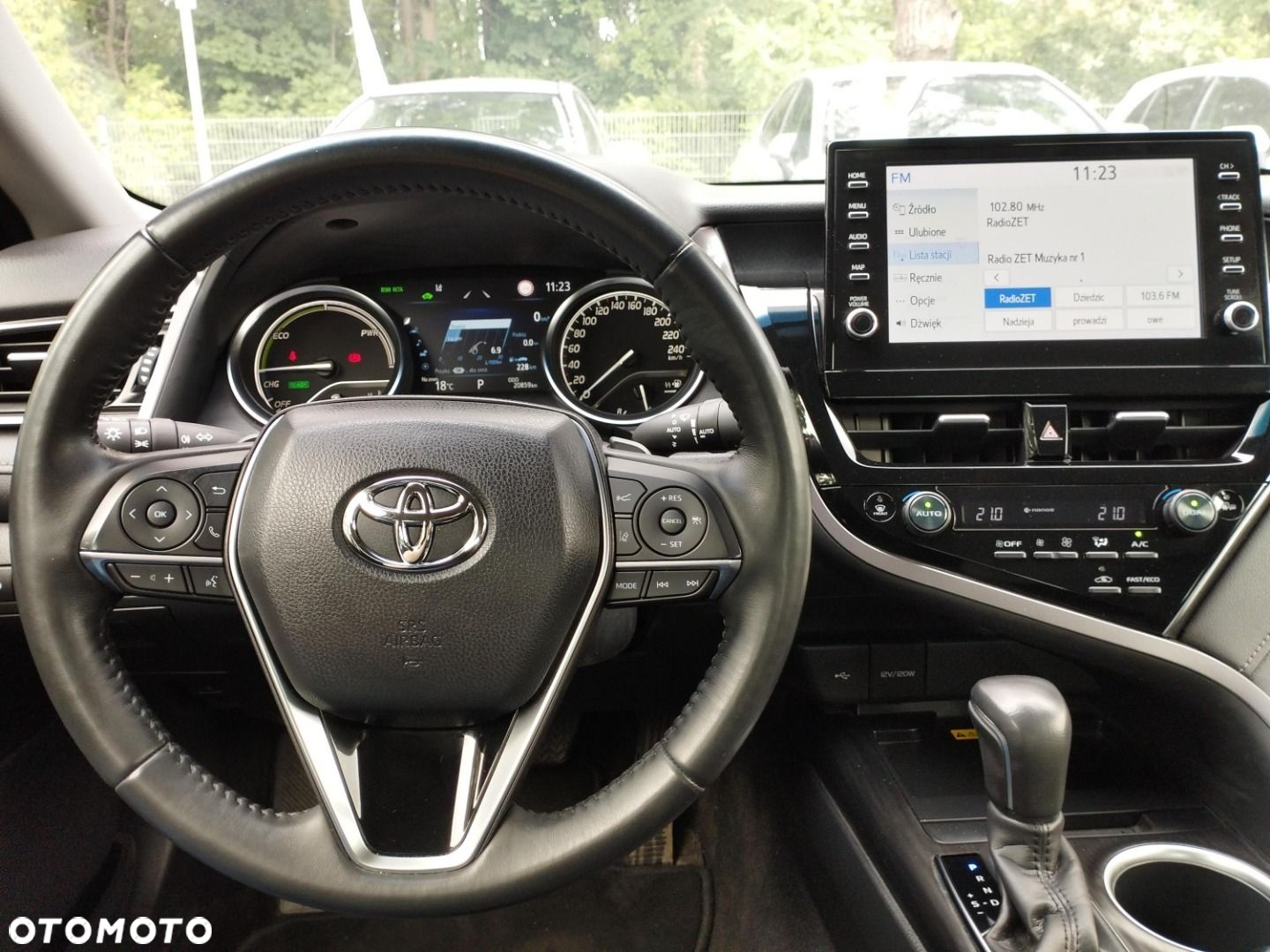 Toyota Camry - 15
