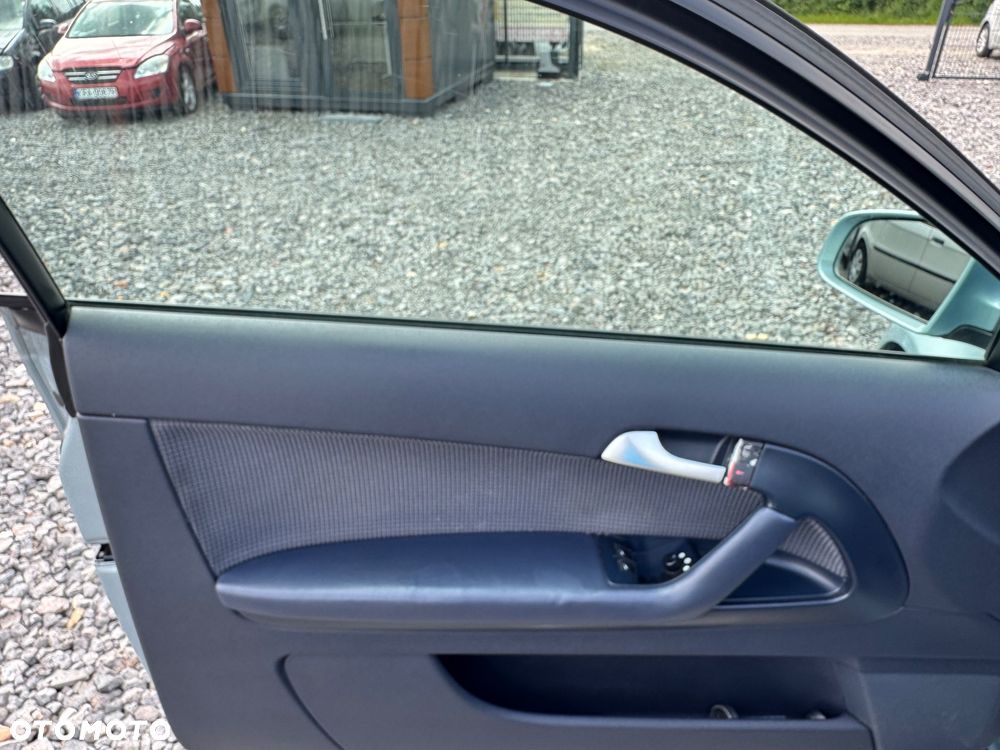 Audi A3 3-drzwiowe 1.6 Ambition - 11