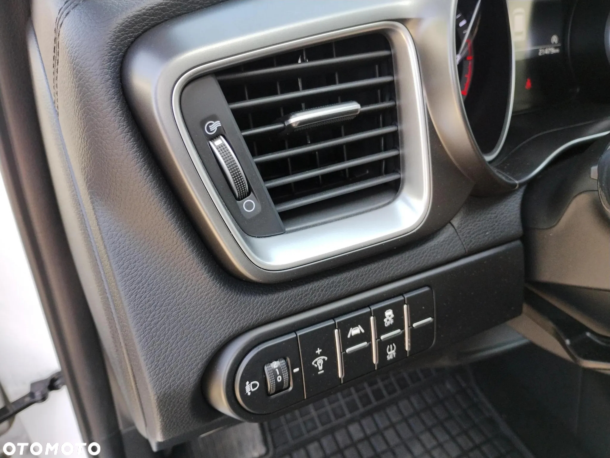 Kia Ceed 1.5 T-GDI M DCT - 20