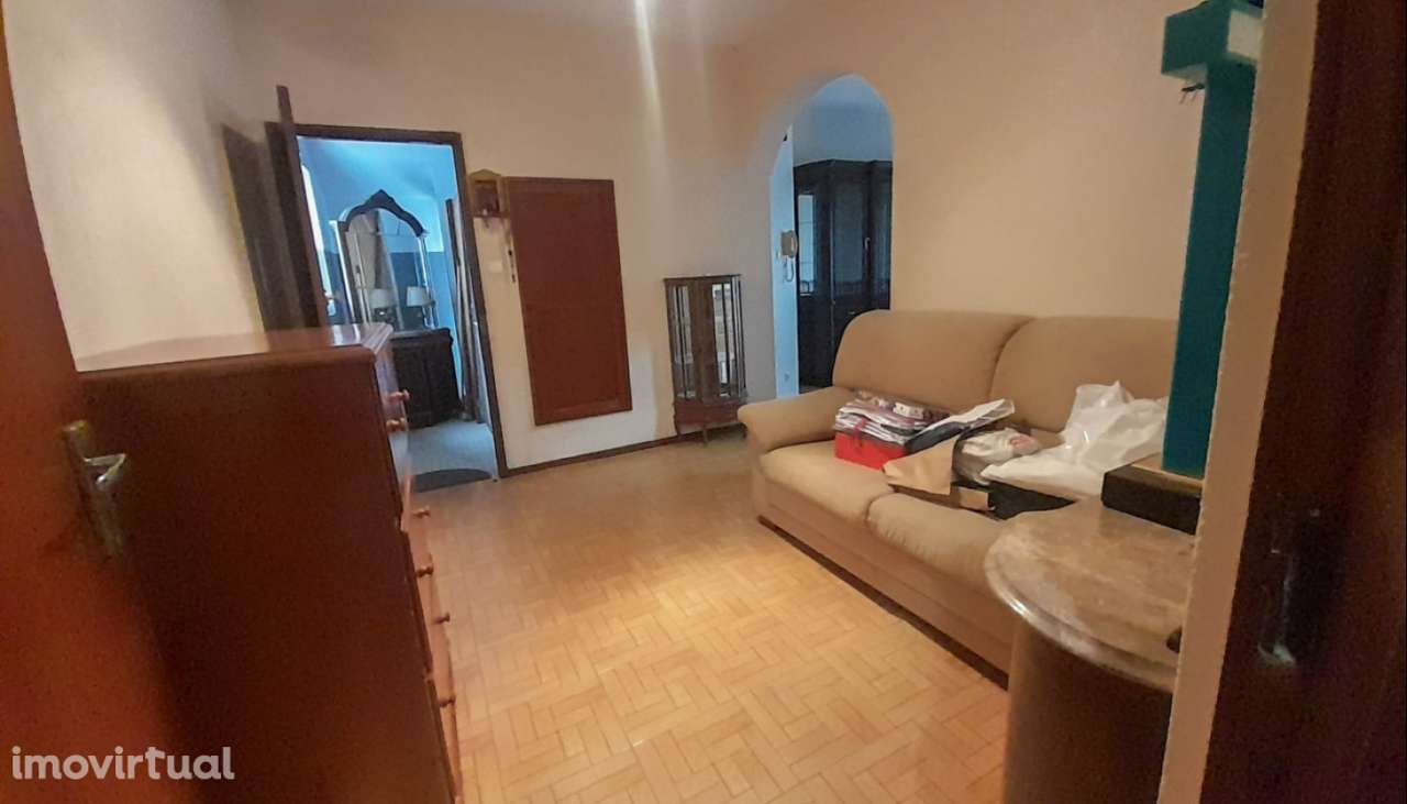 Venda de Andar Moradia V3 próxima do centro, na Póvoa de Varzim - Grande imagem: 2/12