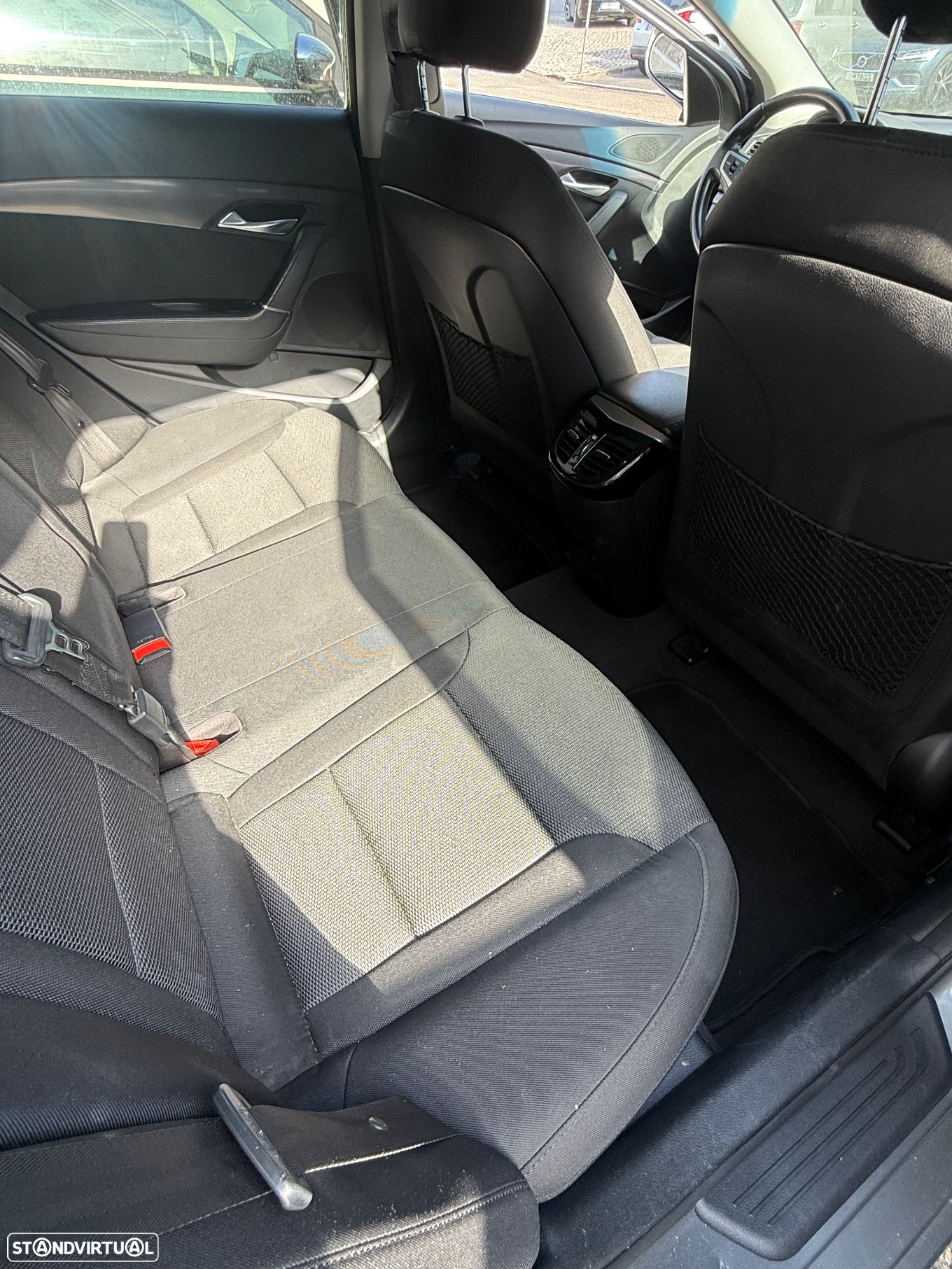 Hyundai i40 SW 1.7 CRDi Blue Comfort - 25