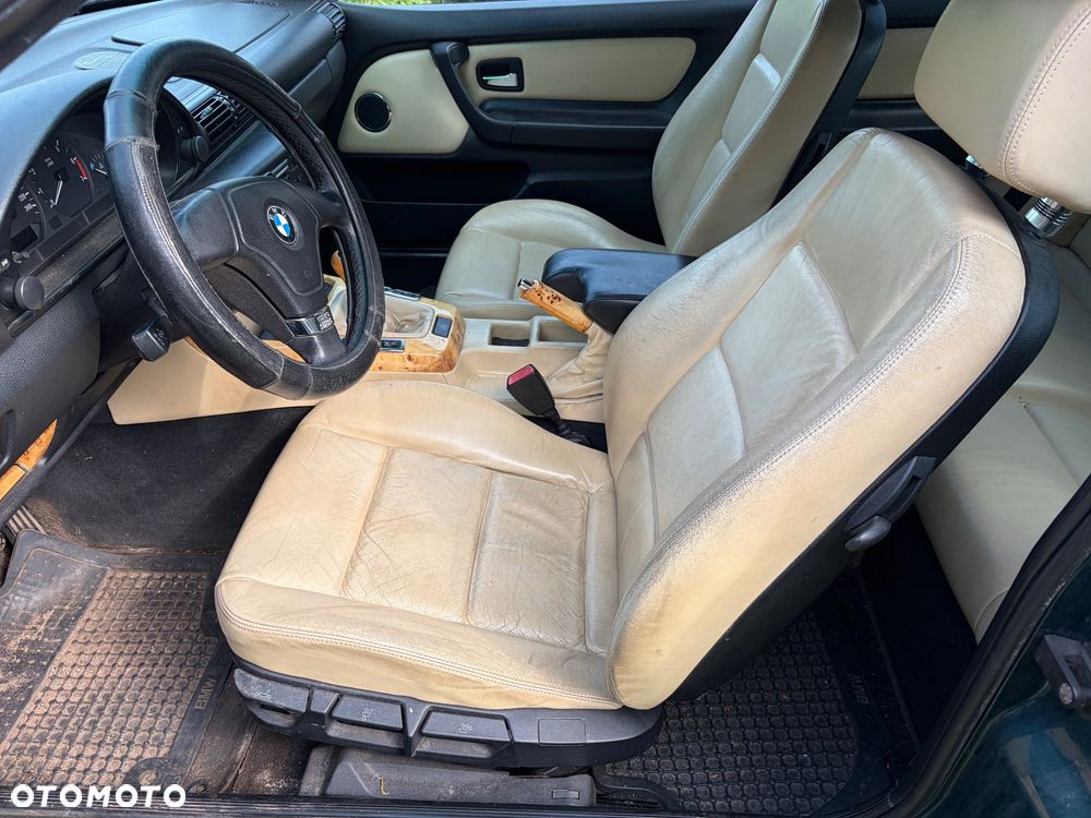 BMW Seria 3 316i - 4