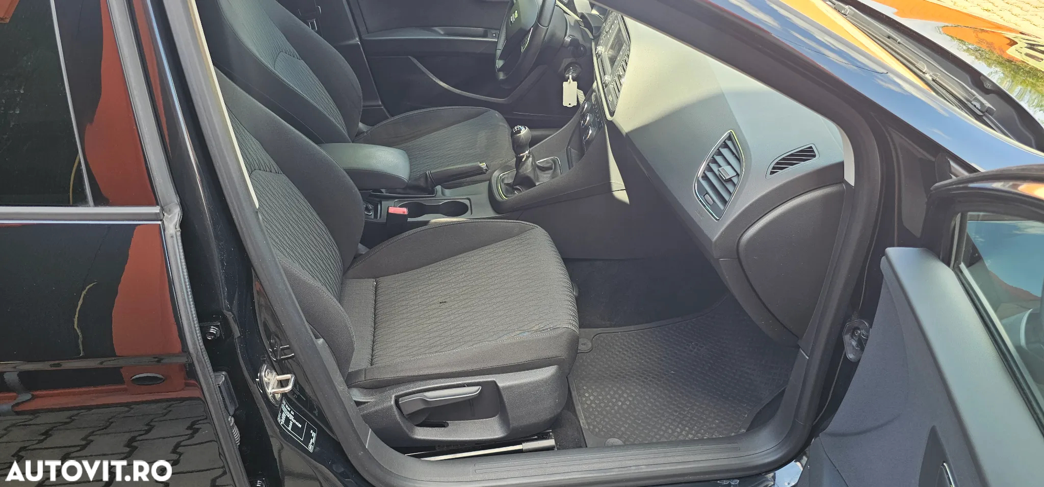 Seat Leon Sportstourer 2.0 TDI Style - 7
