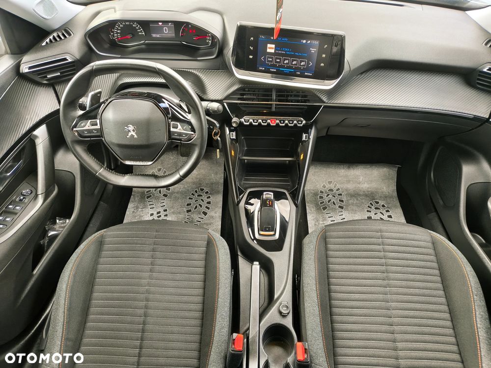 Peugeot 2008 1.5 BlueHDi Allure Pack S&S EAT8 - 16