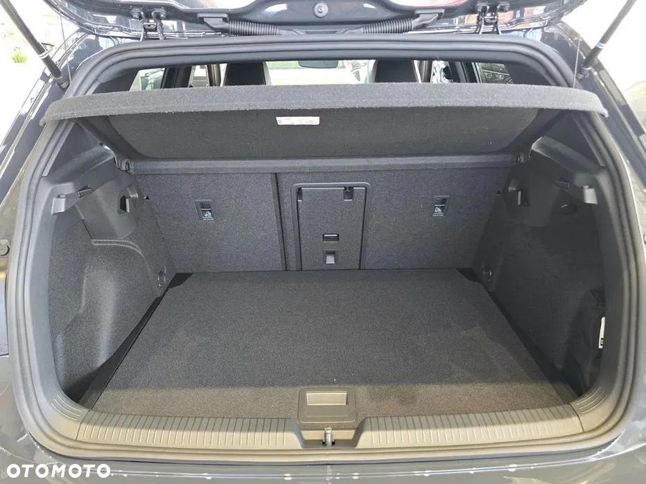 Volkswagen Golf 1.5 eTSI mHEV R-Line Plus DSG - 7