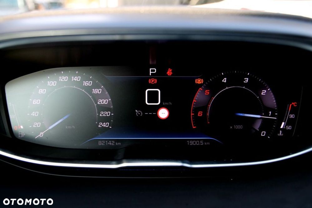 Peugeot 5008 1.5 BlueHDi Allure Pack S&S EAT8 - 18