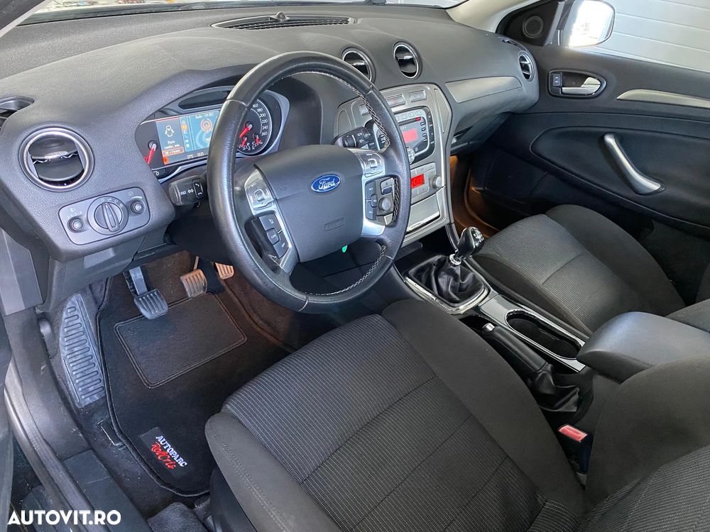 Ford Mondeo - 15