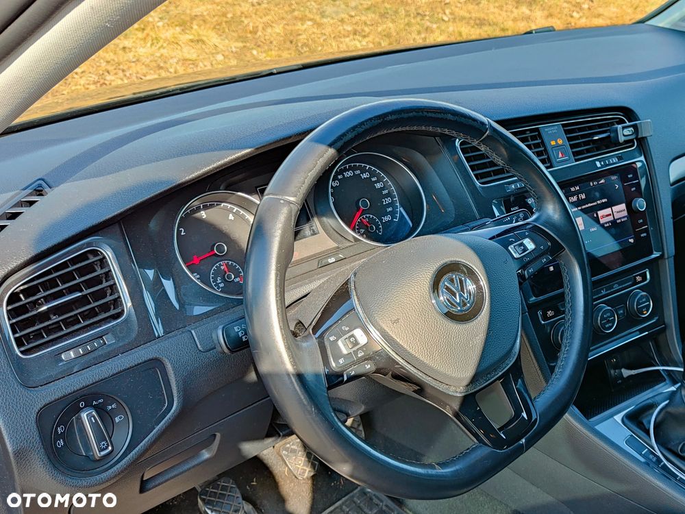 Volkswagen Golf 1.6 TDI (BlueMotion Technology) Comfortline - 4