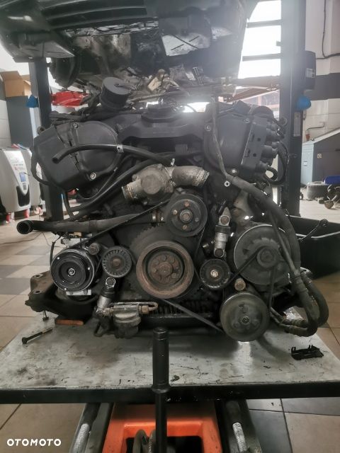BMW Seria 8 - 10