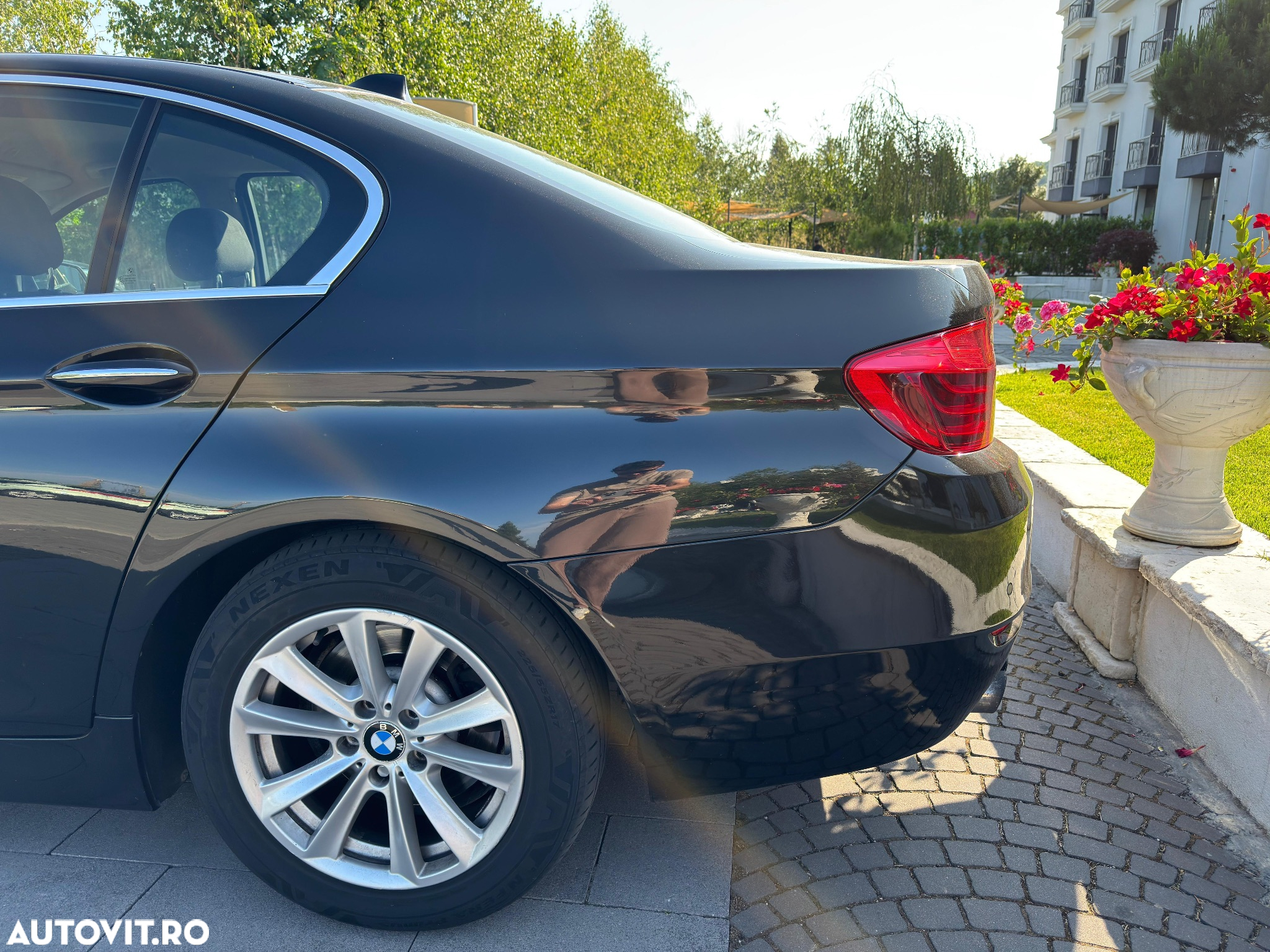 BMW Seria 5 520d Aut. Luxury Line - 11