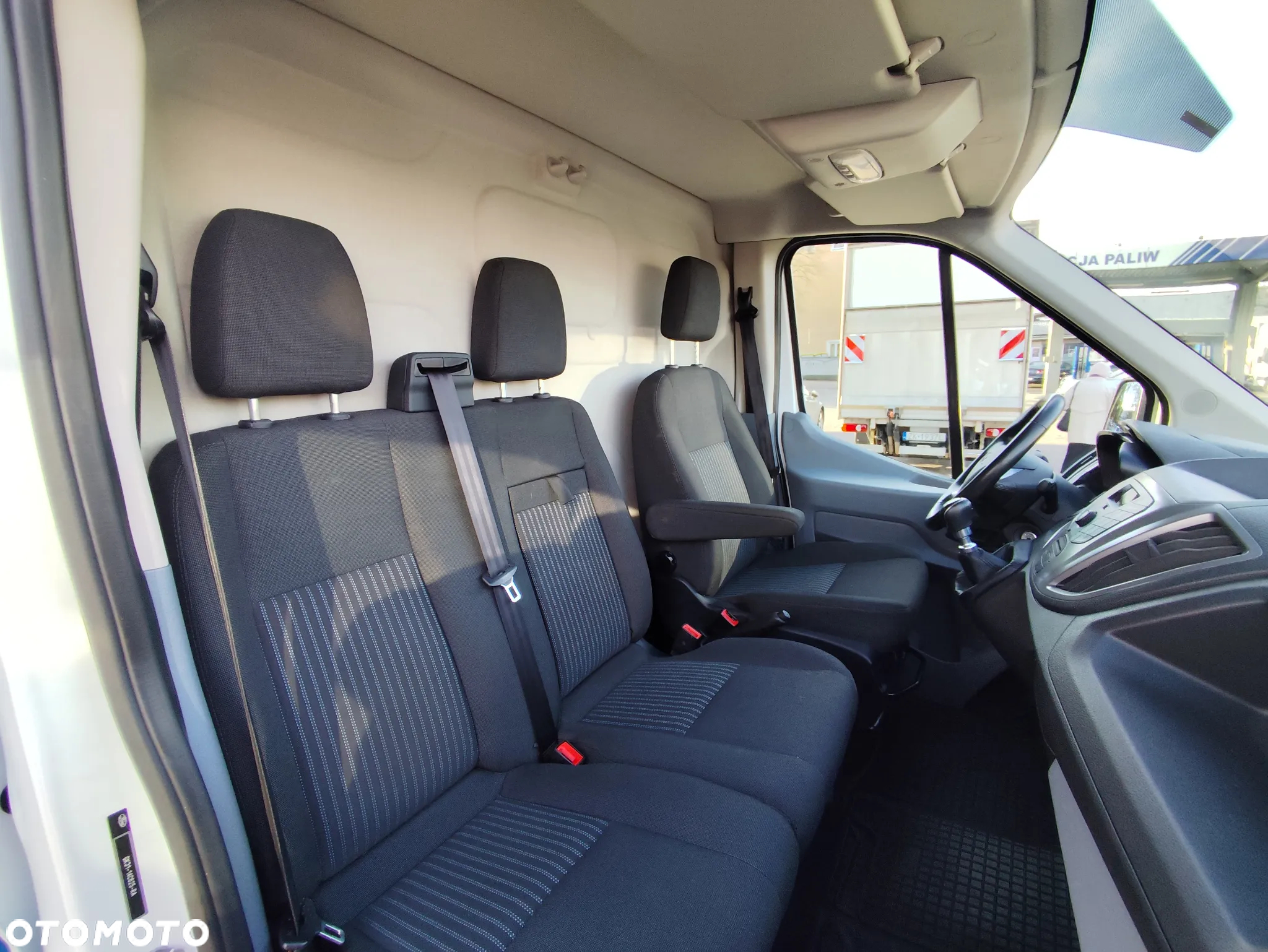 Ford Transit - 24