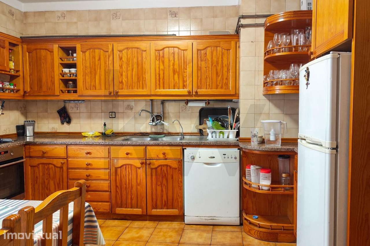 Apartamento T2+1 em Rio Tinto — centro — Metro — varanda e lugar de ga - Grande imagem: 2/20