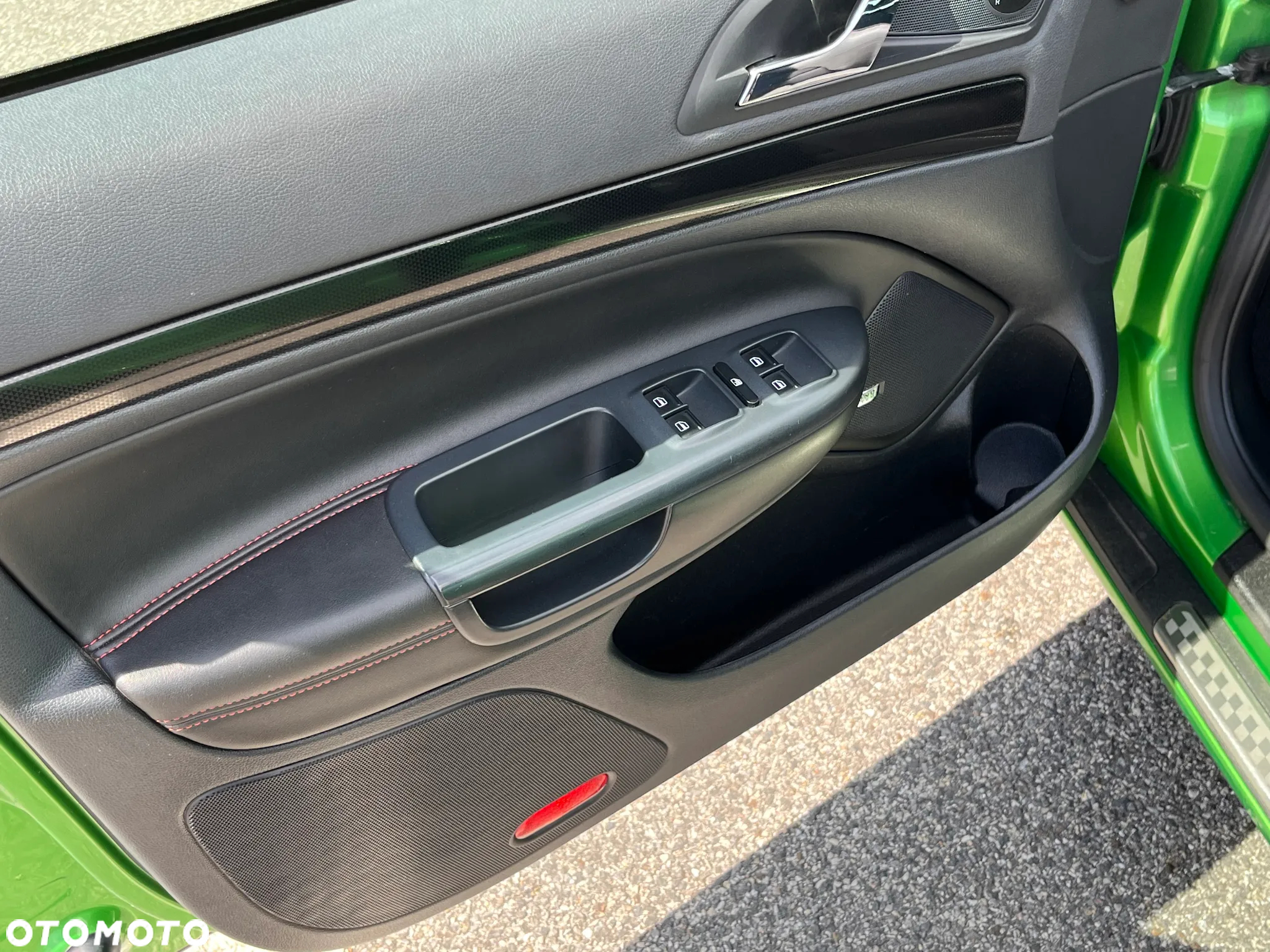 Skoda Octavia Combi 2.0 TDI CR DPF RS - 28