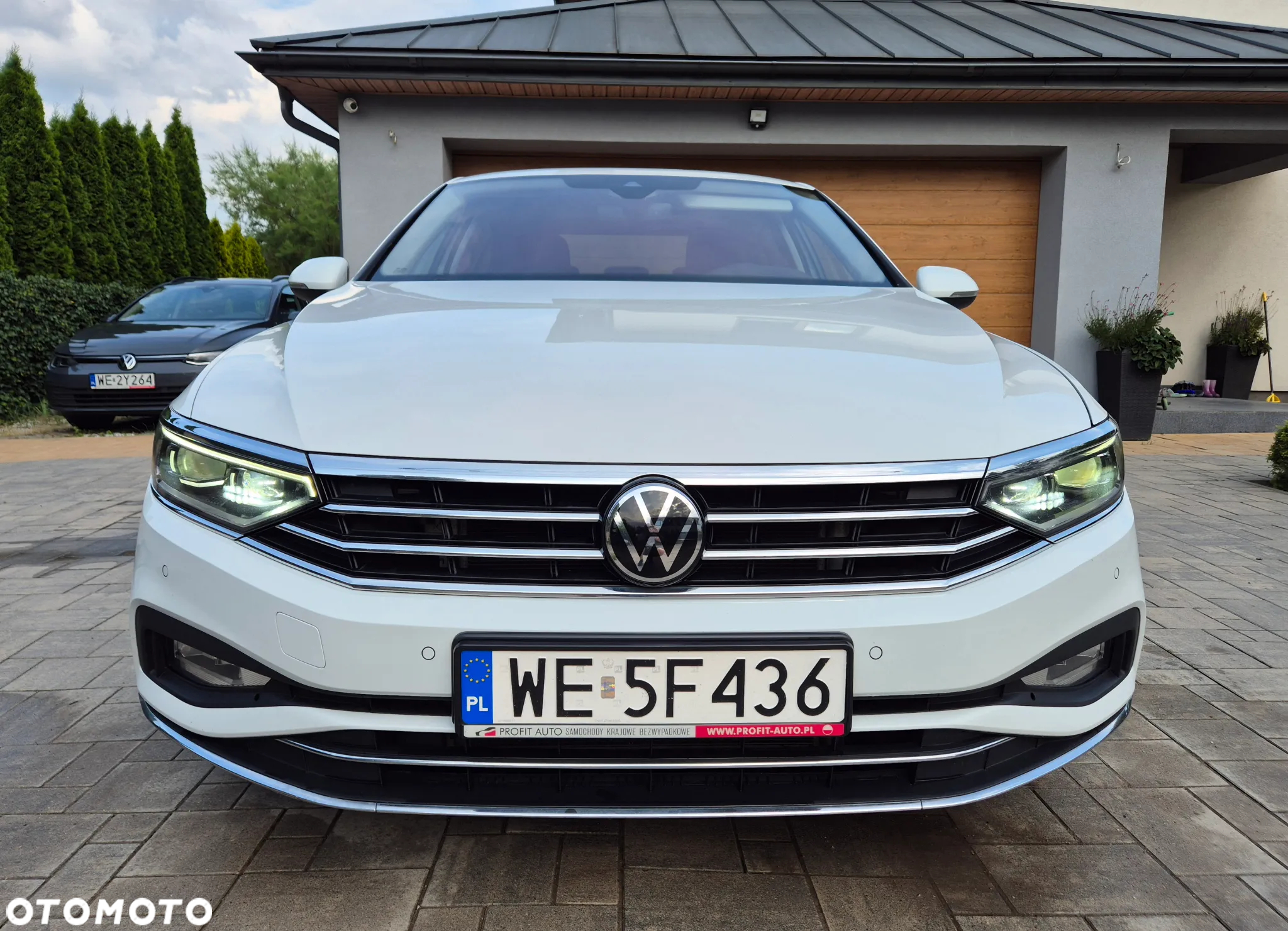 Volkswagen Passat 2.0 TDI 4Mot Elegance DSG - 2
