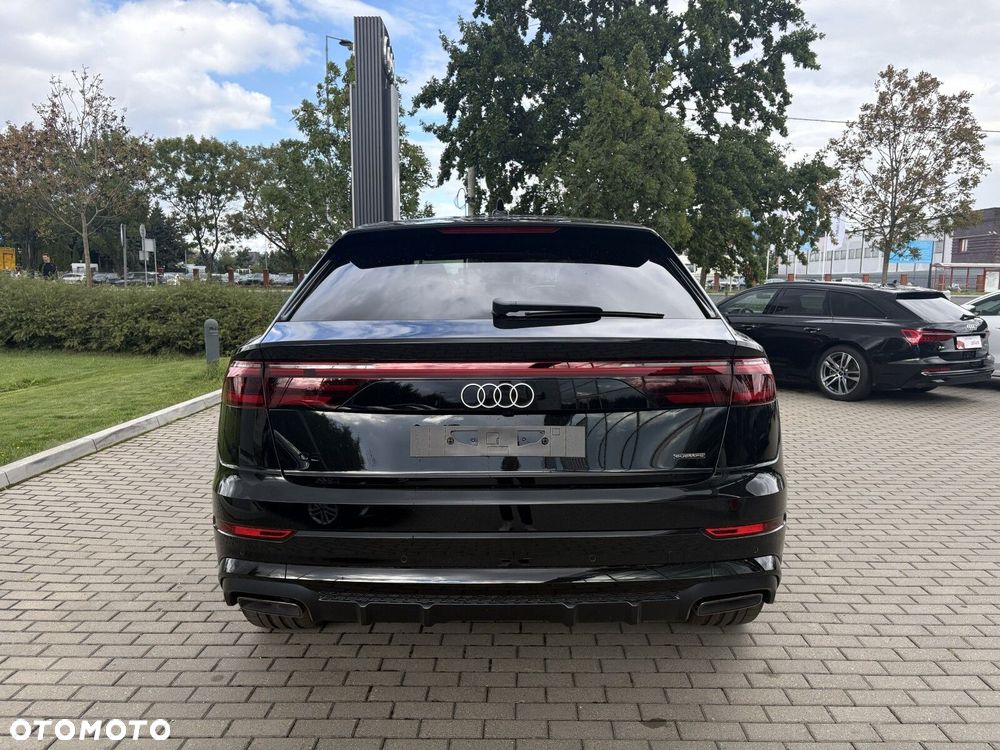 Audi Q8 - 5