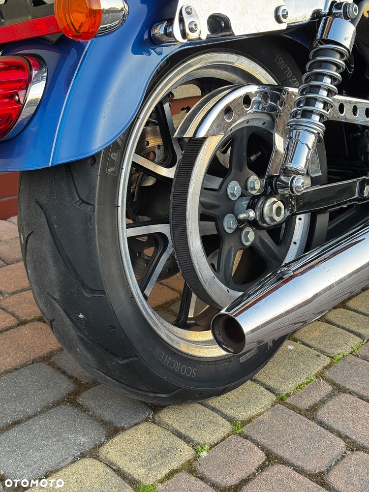 Harley-Davidson Sportster Custom 1200C - 12