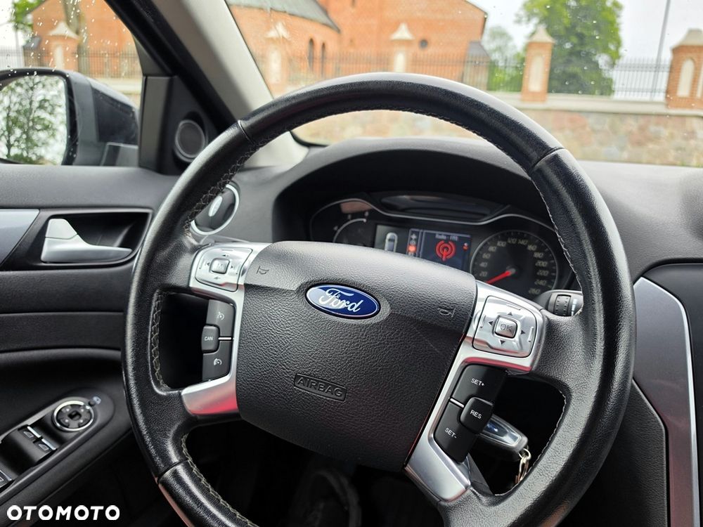 Ford Mondeo 2.0 TDCi Champions Edition - 35