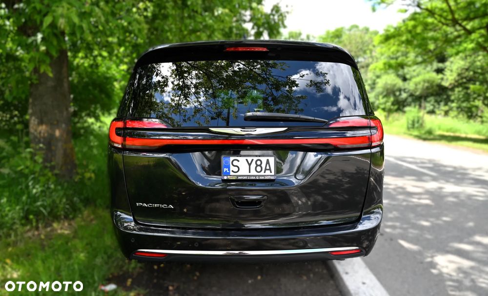 Chrysler Pacifica - 21