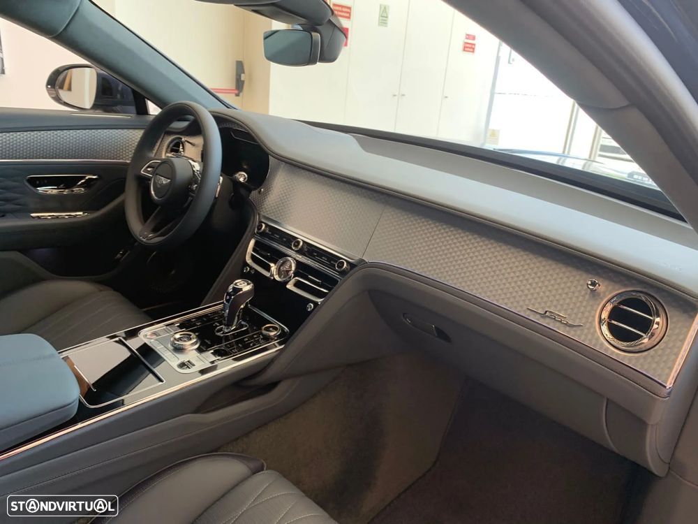 Bentley Flying Spur W12 Speed - 12