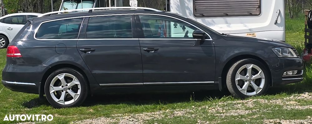 Volkswagen Passat 2.0 TDI DSG BlueMotion Technology Highline - 1