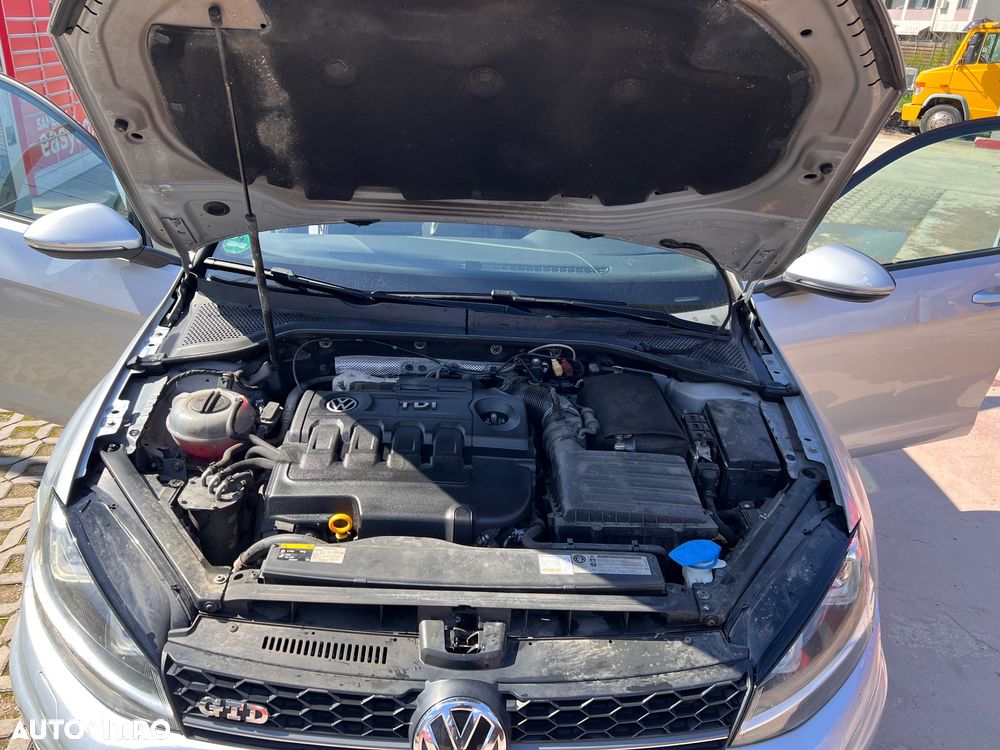Volkswagen Golf GTD 2.0 TDI SCR DSG - 6