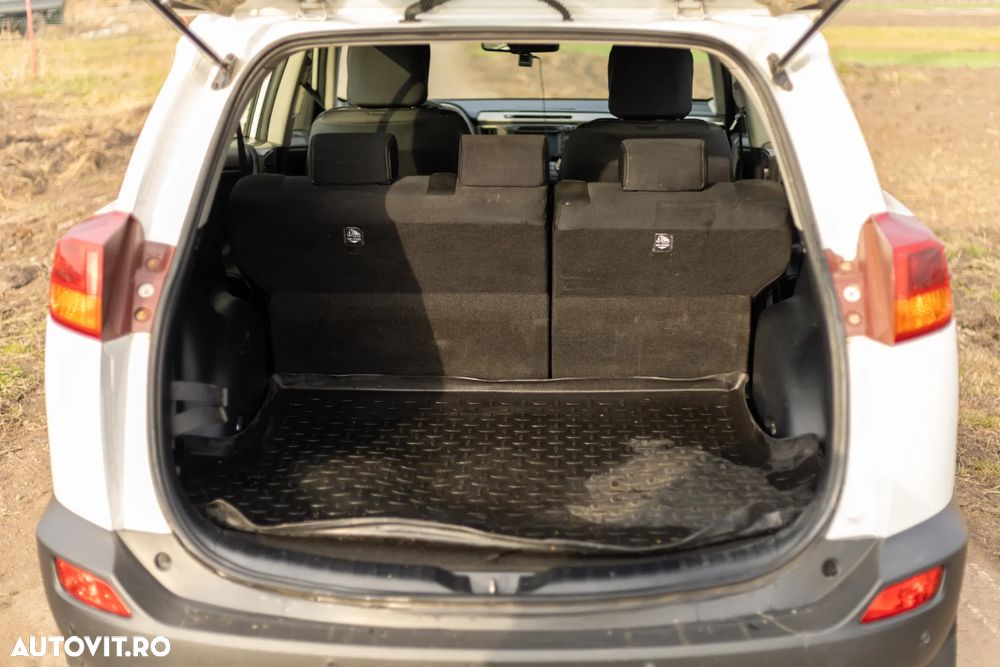 Toyota RAV4 2.0 D-4D 4x4 Executive - 7