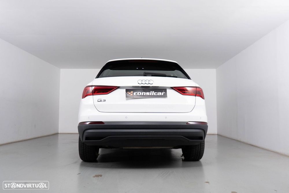 Audi Q3 45 TFSIe S tronic - 4