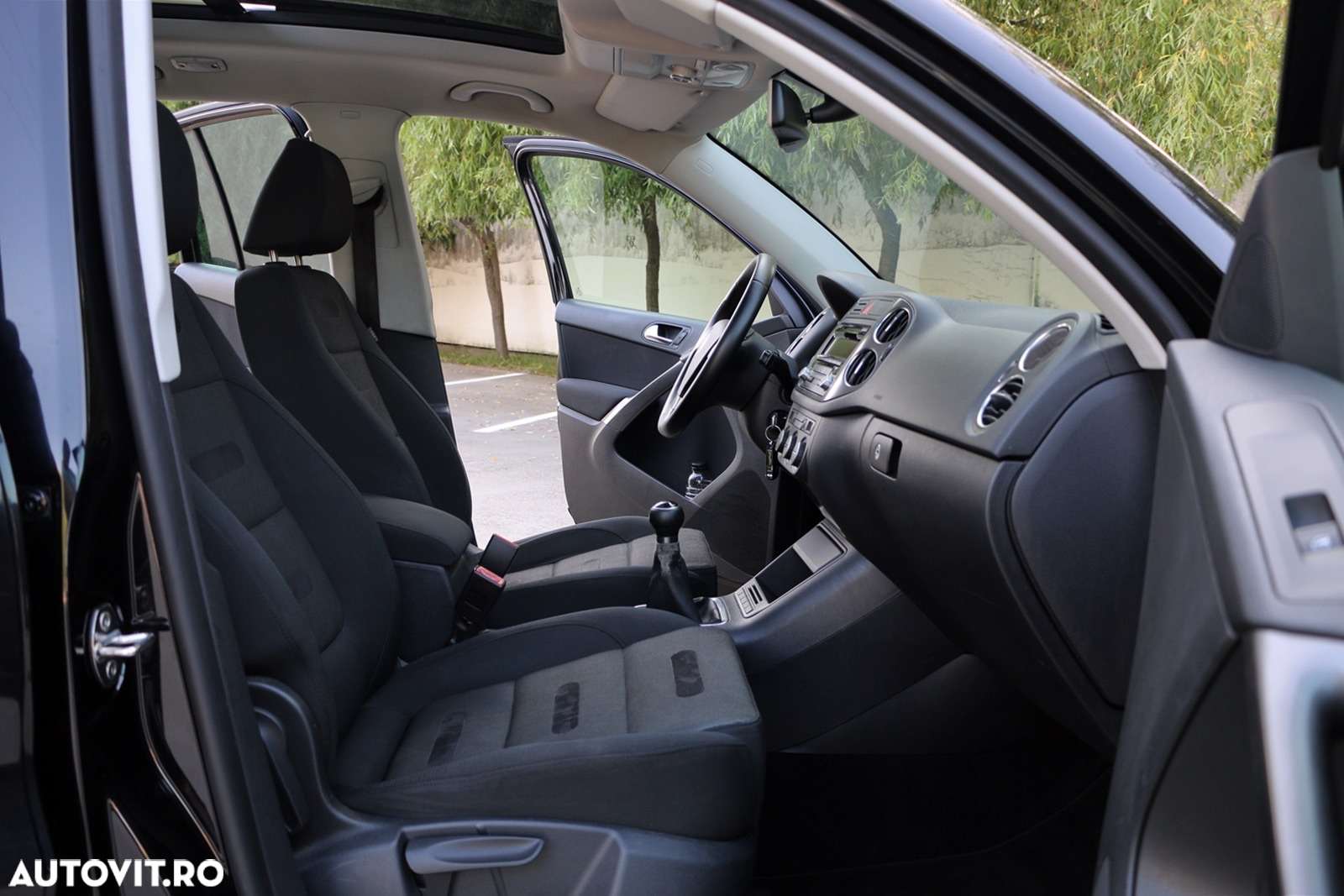 Volkswagen Tiguan 2.0 TDI 4Motion Track & Style - 14