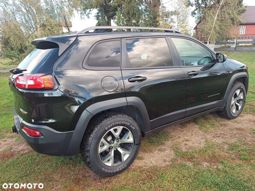 Jeep Cherokee - 6
