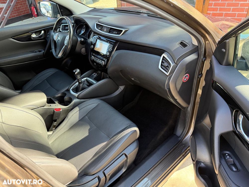 Nissan Qashqai 1.6 DCI TEKNA+ - 23