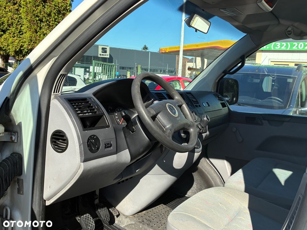 Volkswagen Transporter - 16