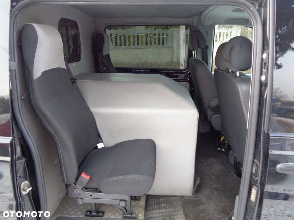 Mercedes-Benz Vito - 11