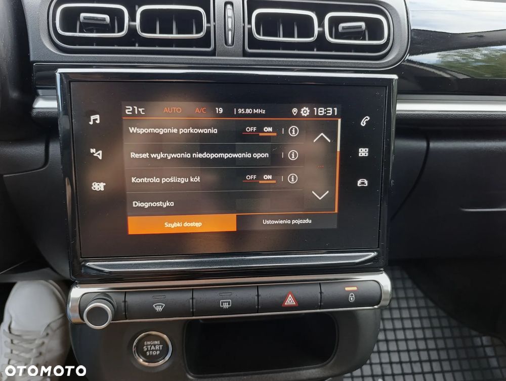 Citroën C3 1.2 PureTech Shine EAT6 - 27