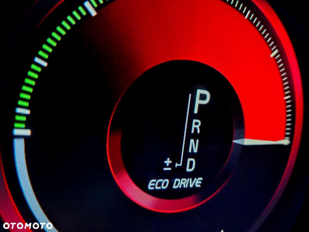 Volvo XC 60 T5 Geartronic Momentum Pro - 34