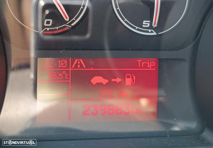 Alfa Romeo Giulietta 1.6 JTDm Trofeo - 18