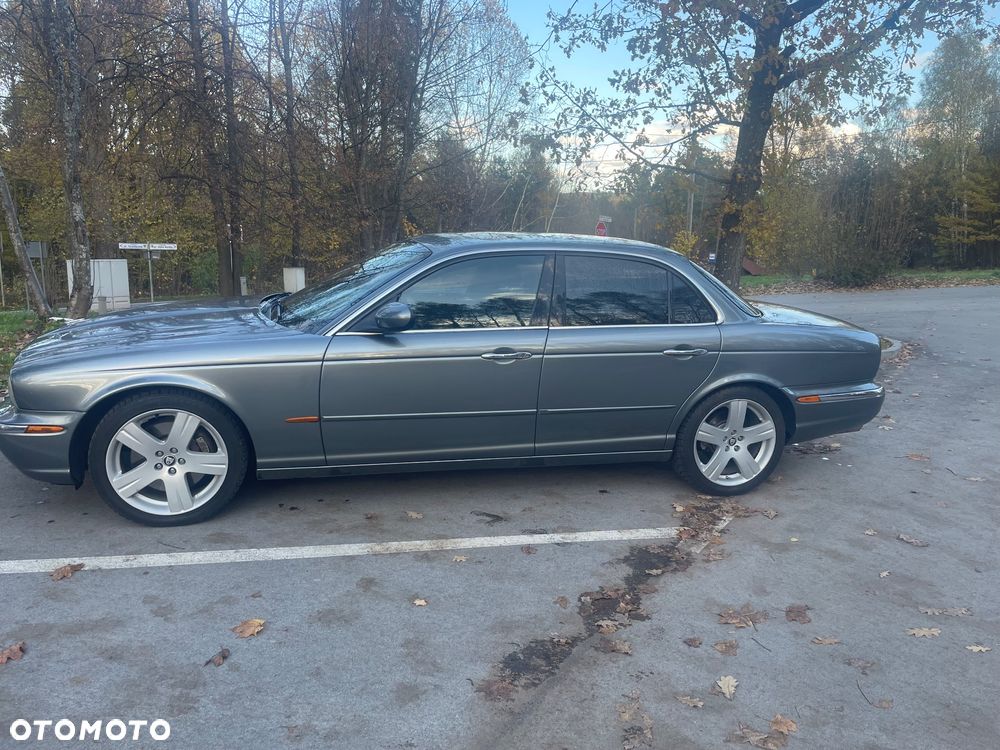 Jaguar XJR 4.2 - 5
