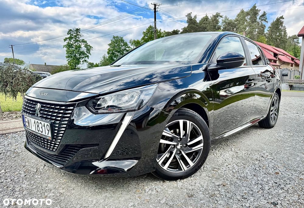 Peugeot 208 - 18