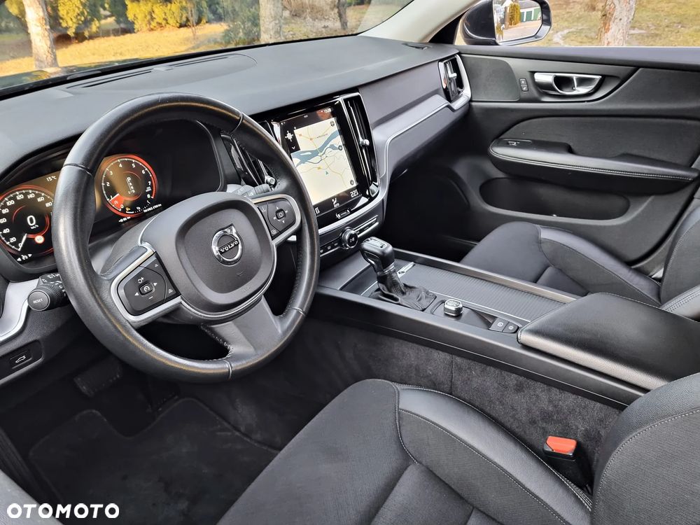 Volvo V60 T5 Geartronic Momentum - 24