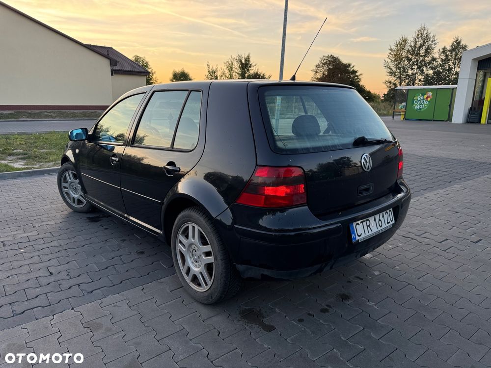 Volkswagen Golf - 5