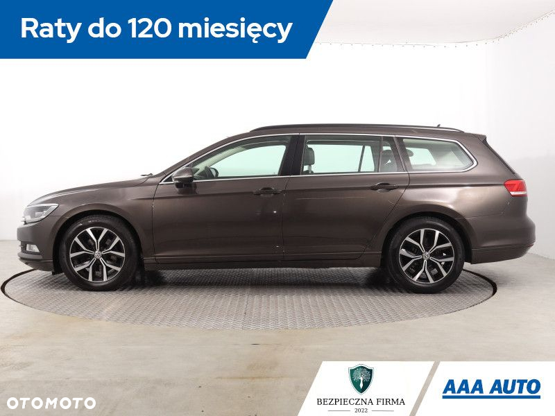 Volkswagen Passat - 3