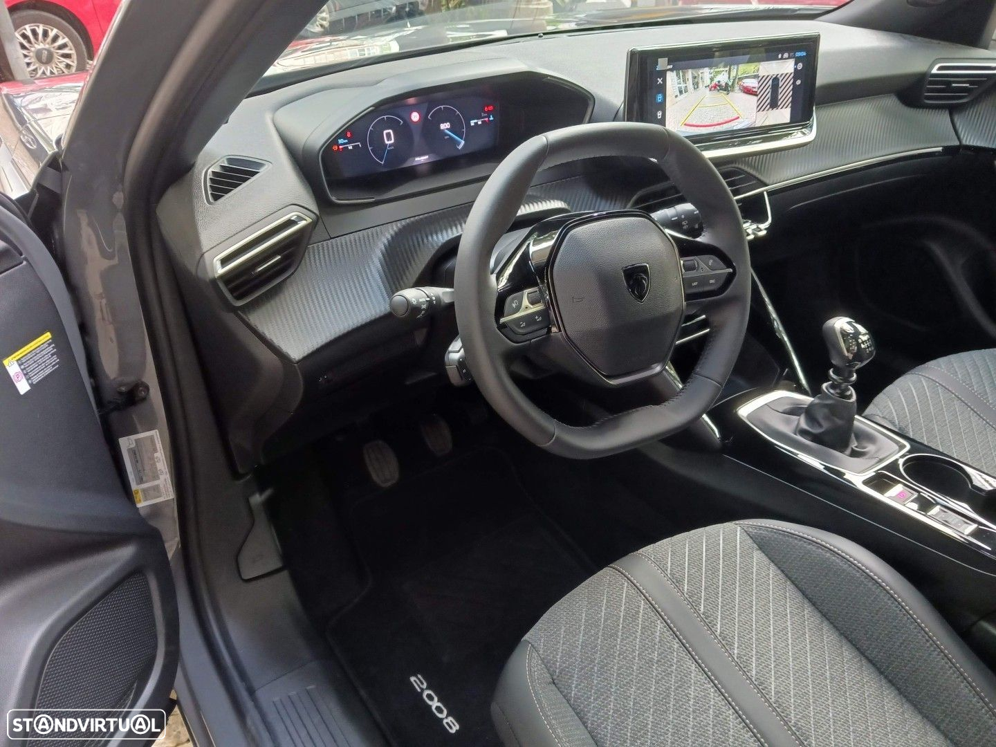 Peugeot 2008 1.2 PureTech Allure Pack - 27