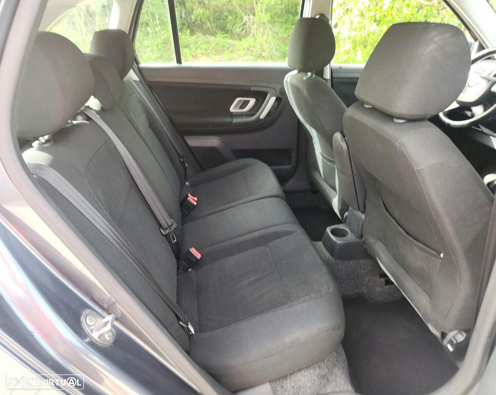 Skoda Fabia Break 1.2 Sport - 10