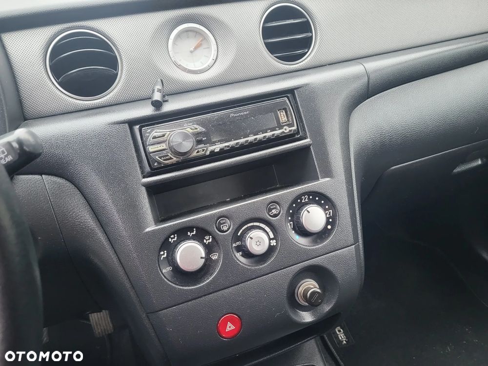 Mitsubishi Outlander 2.0 Comfort - 20