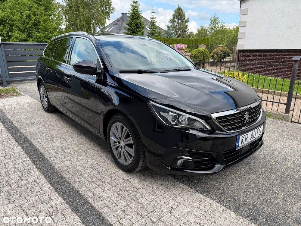 Peugeot 308 1.2 PureTech GPF Allure S&S - 28