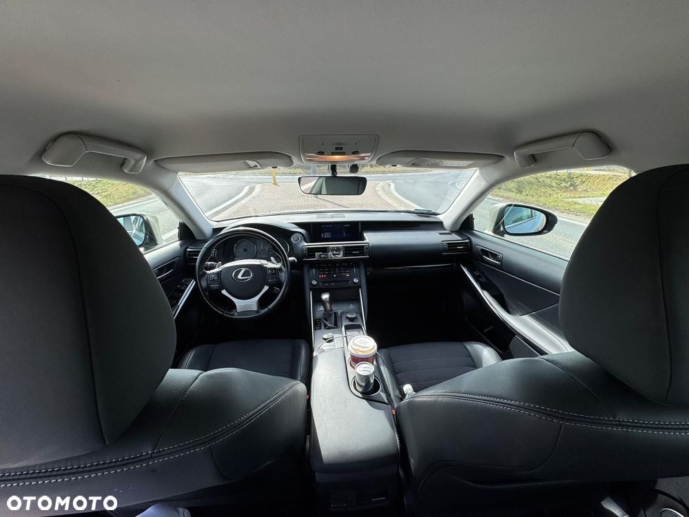 Lexus IS 200t Elegance - 15