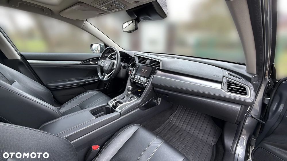 Honda Civic 1.5 T Executive - 17