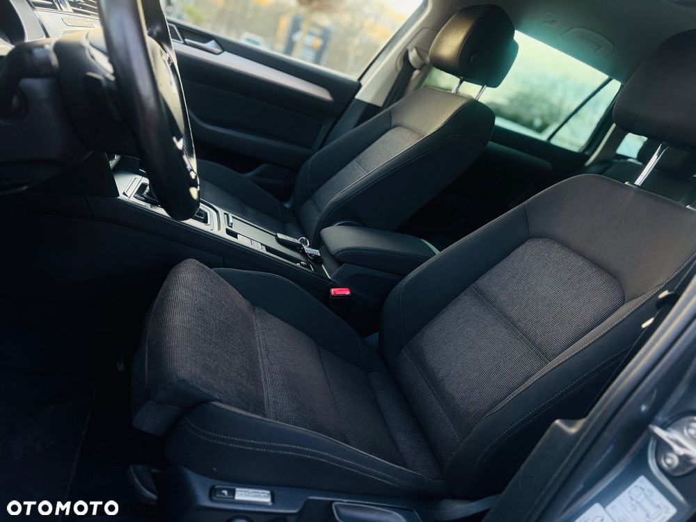 Volkswagen Passat 2.0 TDI SCR DSG Highline - 6