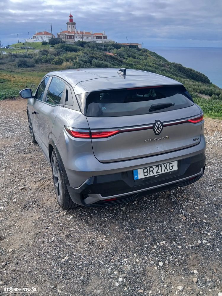 Renault Mégane E-Tech - 4